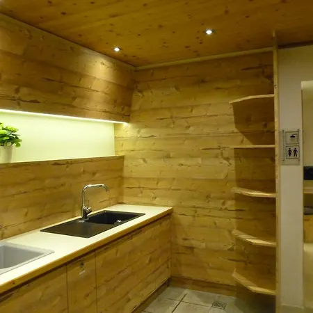 Arlberglife Campingplatz Проживание в семье Петной-ам-Арльберг
